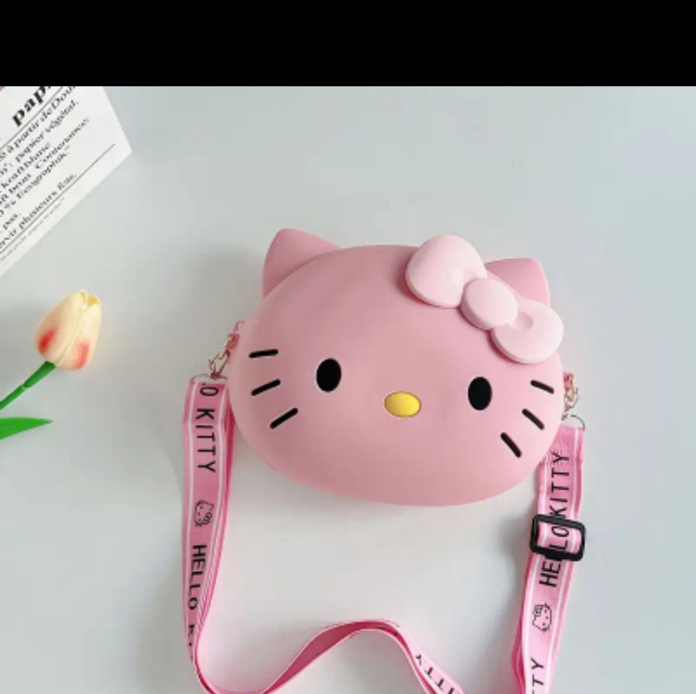 Crossbody bag. - Picture 6 of 6